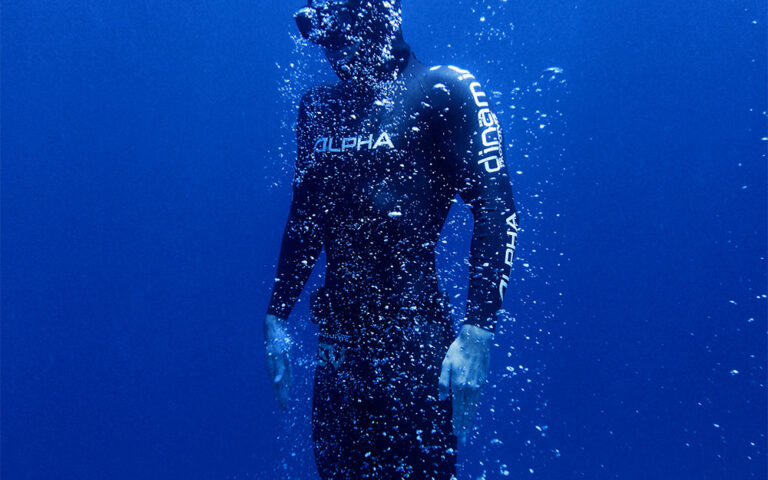 Custom wetsuit manufacturers