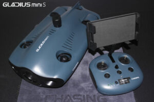 Underwater Drone Chasing Gladius Mini